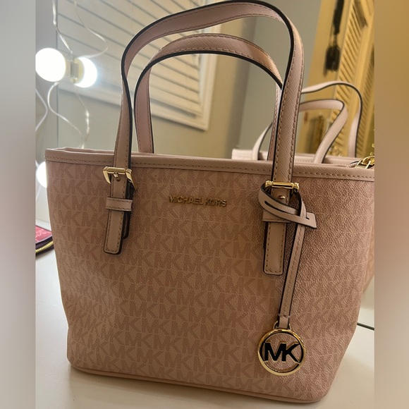 MICHAEL KORS PINK BAG with optional shoulder strap , mint condition, beautiful - Picture 11 of 11